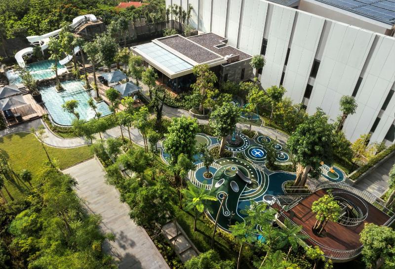 Padma Hotel Semarang - image 32