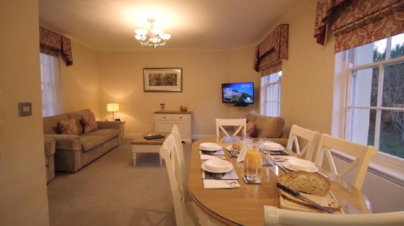 Three-Bedroom Apartment image 3