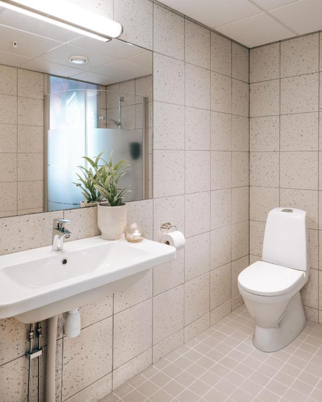 Single Room image 4