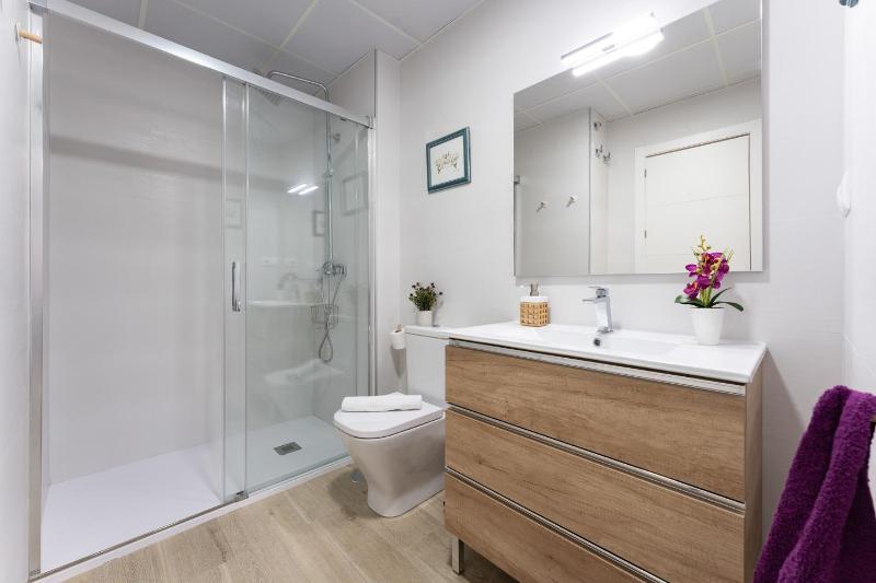 MalagaSuite Comfortable Home Apartments - image 9