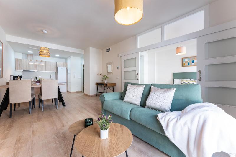MalagaSuite Comfortable Home Apartments - image 5