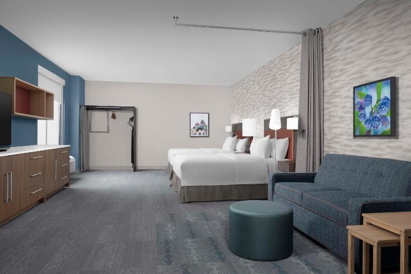 Studio Suite with Two Queen Bes and Bath Tub - Mobility Accessible image 1