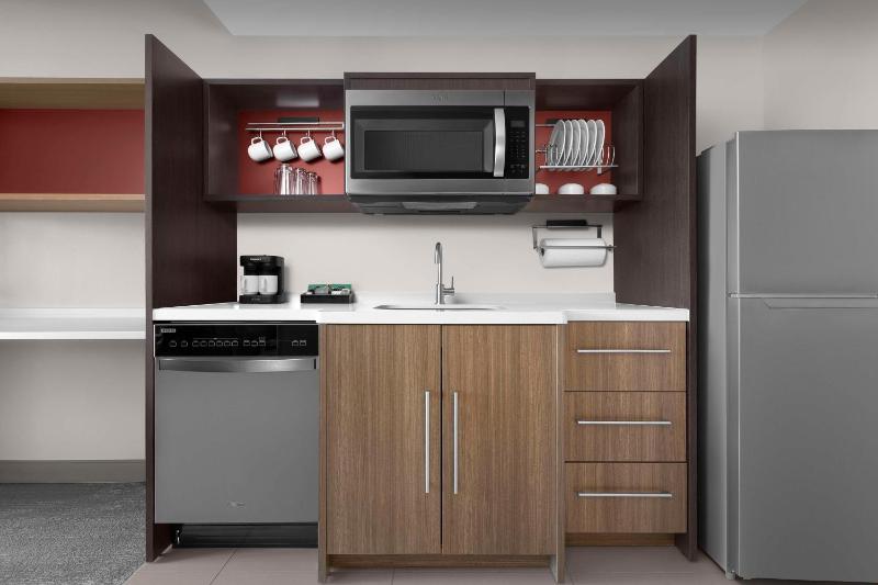 King Studio Suite image 4