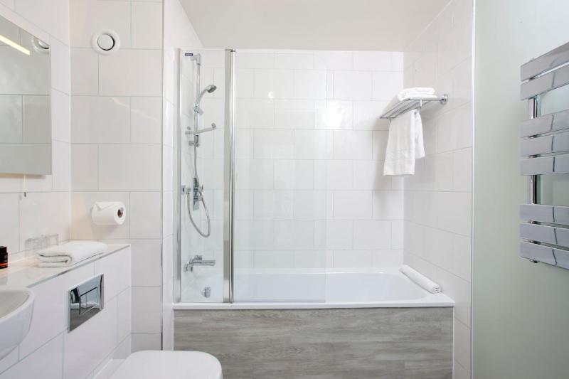 Double Room with Garden View image 2