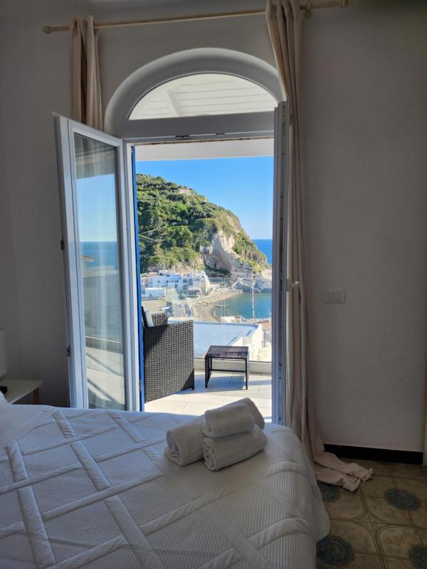 Divina Seaside Suite Ischia - image 19