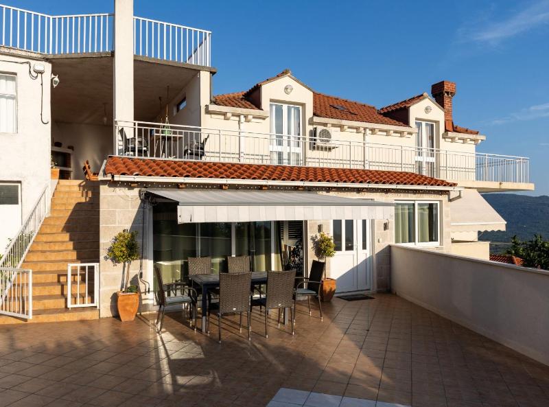 Villa Source with Private Pool - image 31