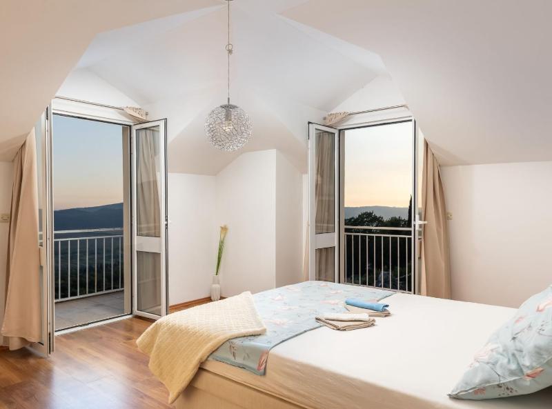 Villa Source with Private Pool - image 21