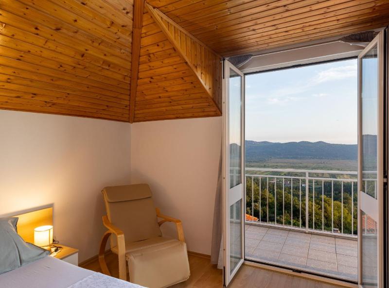 Villa Source with Private Pool - image 13
