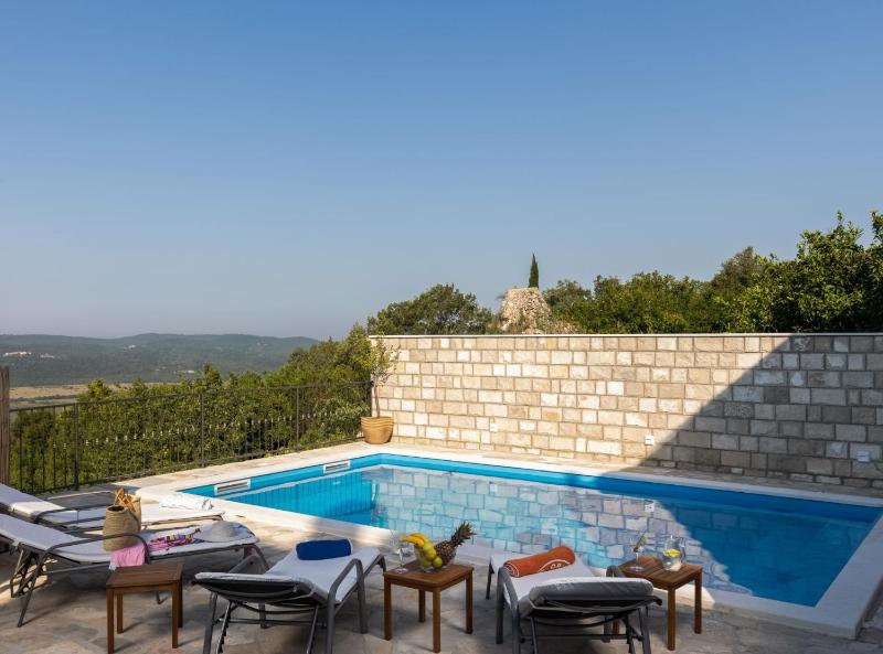 Villa Source with Private Pool - image 9
