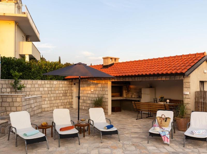 Villa Source with Private Pool - image 30