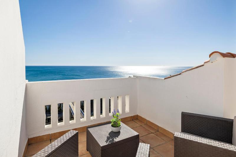 Breathtaking terrace by Costarentals - Ref M45 - image 33