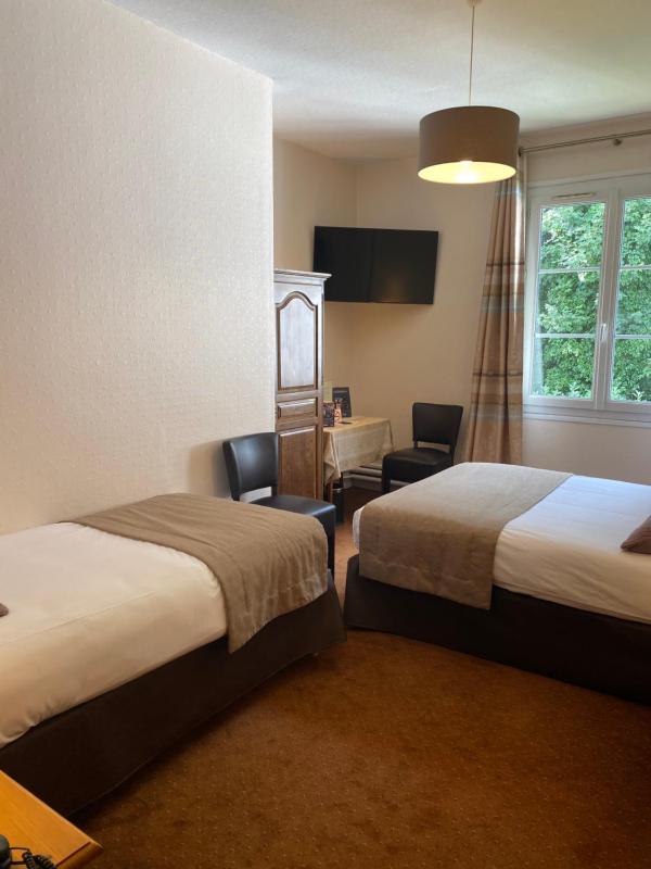 Triple Room image 2