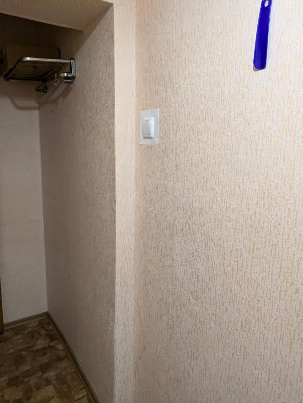 Apartment with Shower image 2