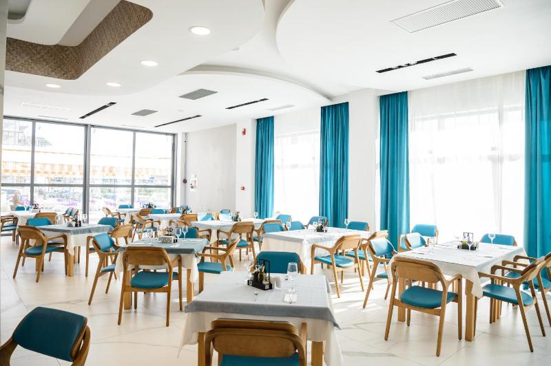 Mirage Beach Spa Hotel - image 15