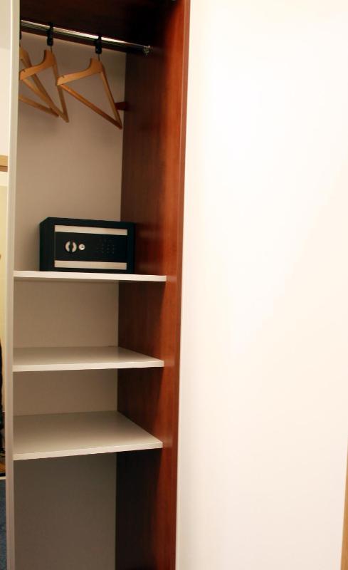 Grand Double Room image 2