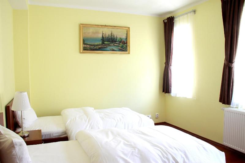 Duplex Junior Suite image 3