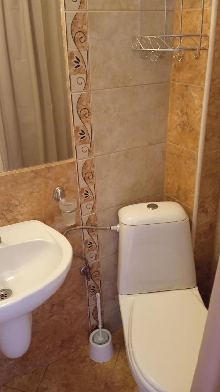 Double Room with Balcony image 4