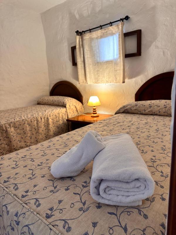 One-Bedroom Apartment (3 Adults) image 2