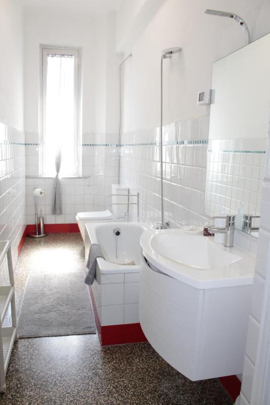 LA LANTERNA DI ANGELO rent rooms and apartments free parking on the street front - image 3