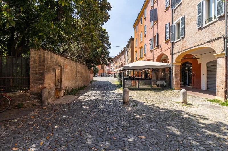 Suite Modena al Centro - Affitti Brevi Italia - image 15