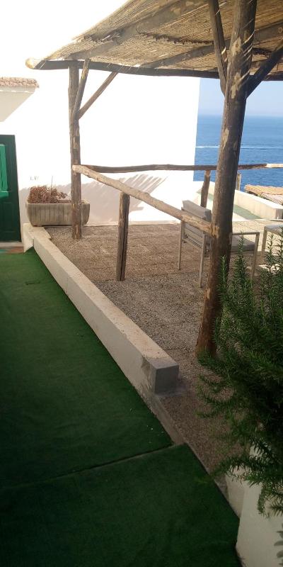 Sea Breeze House - image 21
