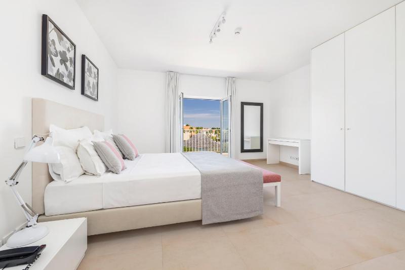 Three-Bedroom Villa with Private Pool image 4
