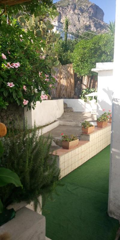 Sea Breeze House - image 27