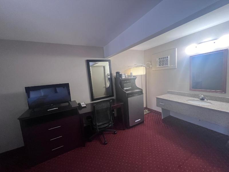 King Room image 2
