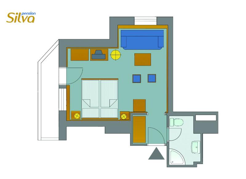 Triple Room with Balcony image 3
