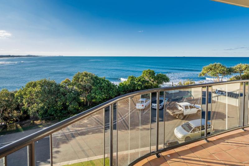Ocean Front Views with Rooftop Terrace - image 23