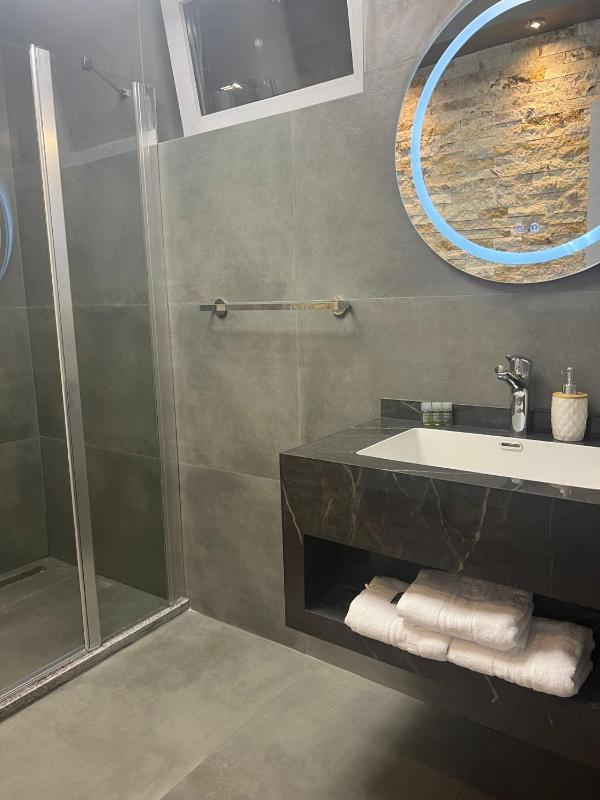 MAV Beach Villa - image 12