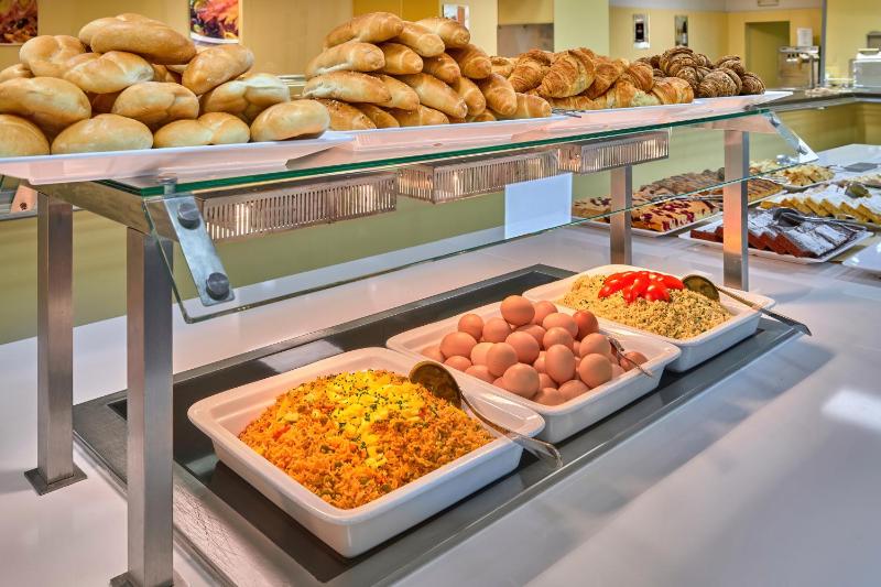 Congress & Wellness Hotel Olsanka - image 7