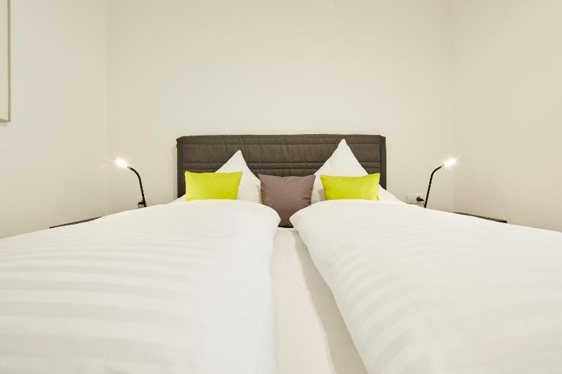 Luxury One-Bedroom Apartment Sauerland image 4