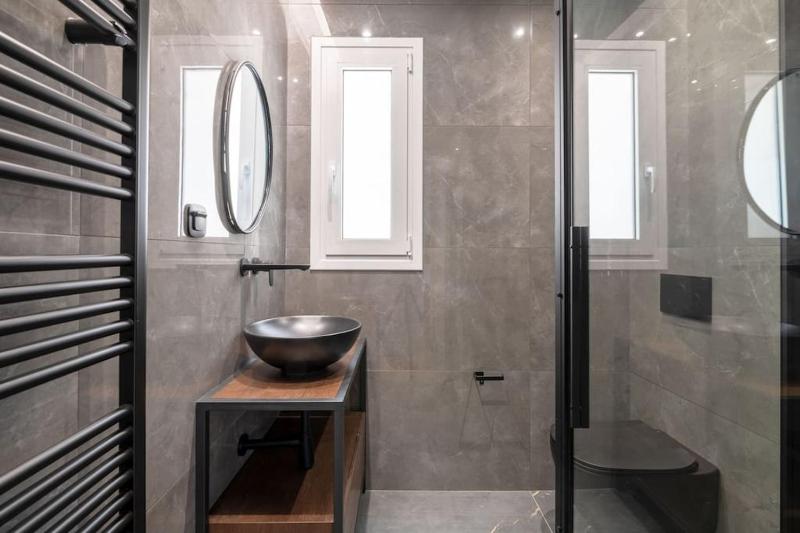 Stunning Acropolis View 2BR Apartment by UPSTREET - image 12
