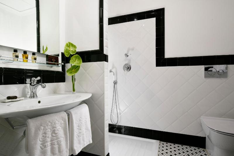 Hotel President - image 10