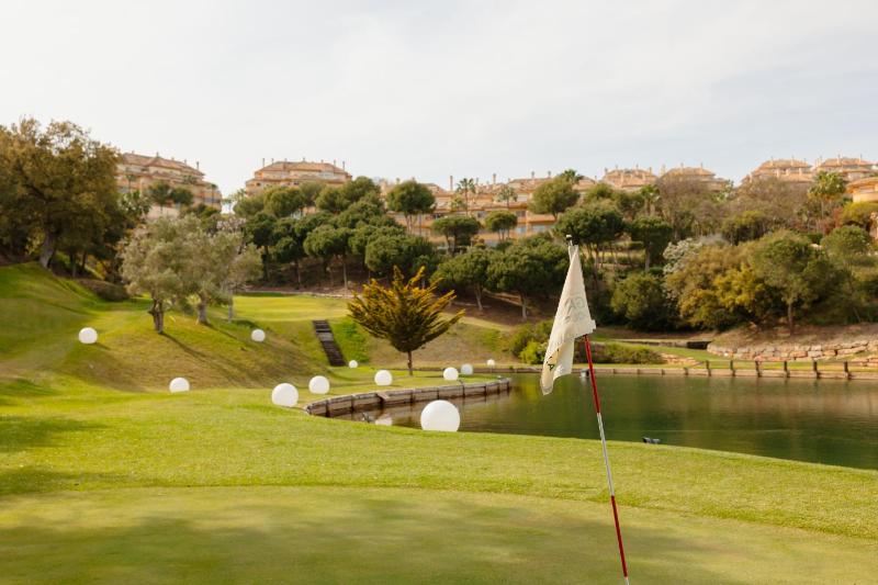 Cozy apartment with terrace and access to the beach in Elviria Marbella East - image 27