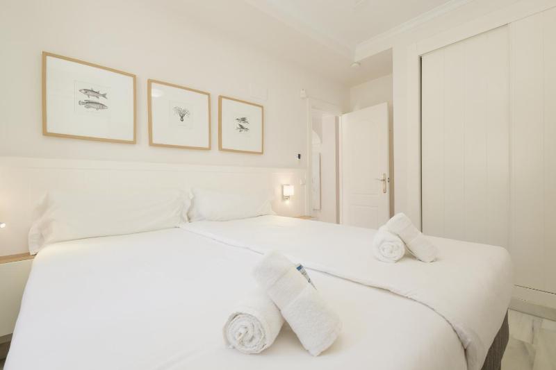 Cozy apartment with terrace and access to the beach in Elviria Marbella East - image 23