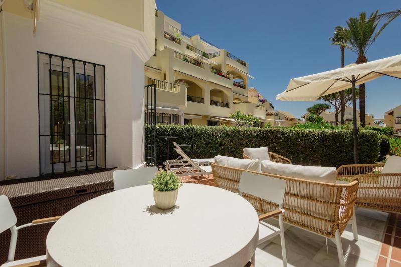 Cozy apartment with terrace and access to the beach in Elviria Marbella East - image 29