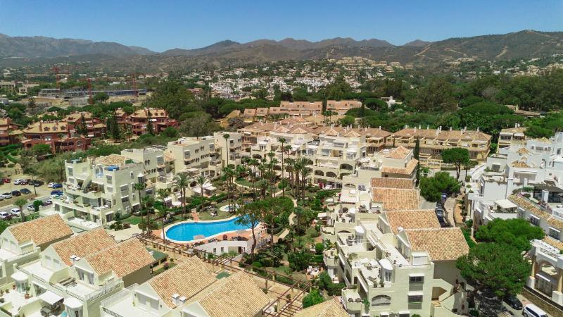 Cozy apartment with terrace and access to the beach in Elviria Marbella East - image 31