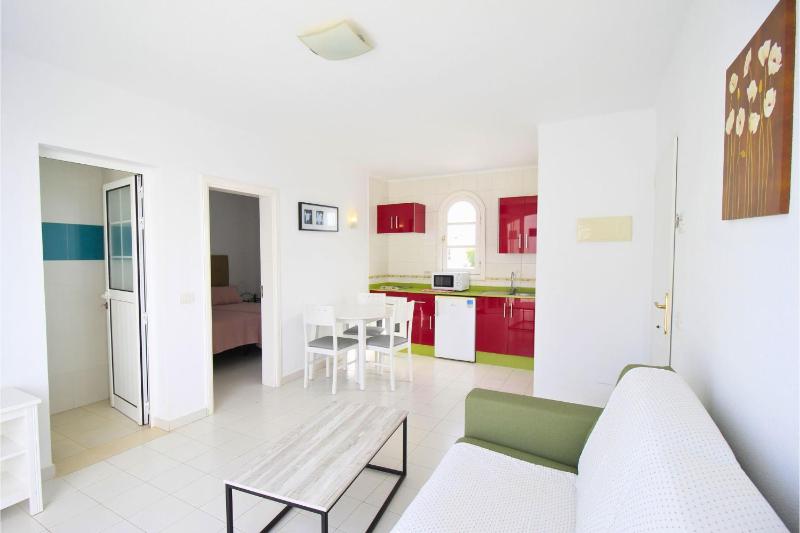 1-Bedroom Apartment with balcony or terrace image 1
