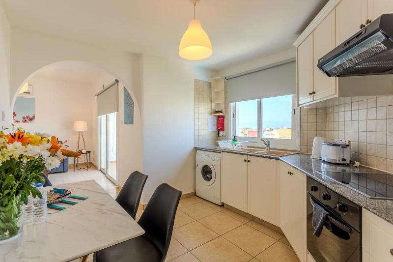 Two bedroom en-suite Apartment image 4