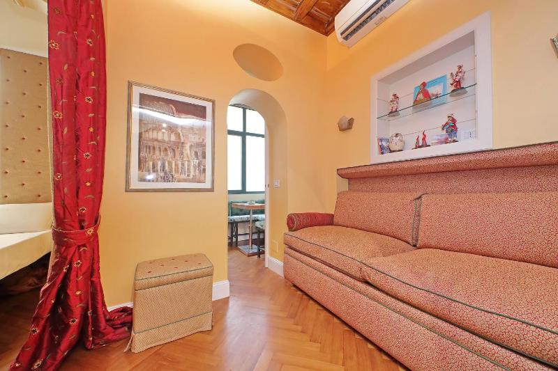 Apartment image 2