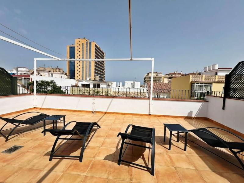 Nuevo y exclusivo ático de playa - image 3