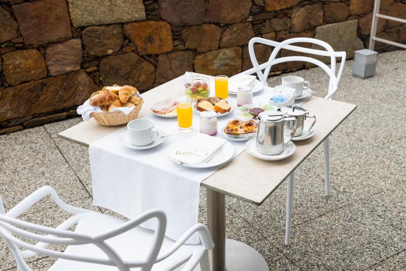 Double or Twin Room Terrace with Golf View image 3