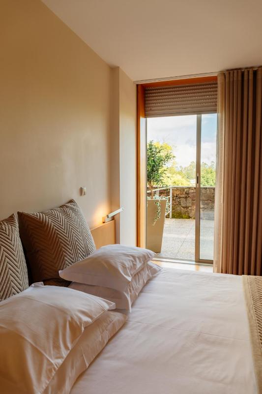 Double or Twin Room Terrace with Golf View image 2