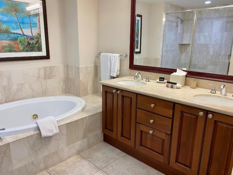 Two-Bedroom Cottage image 3