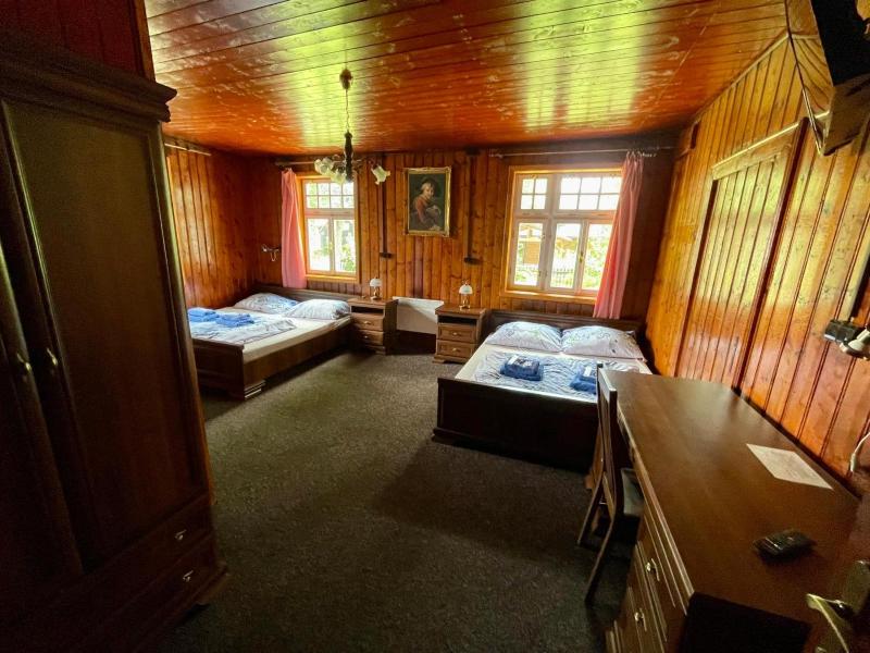 Family Room with Private Bathroom image 1