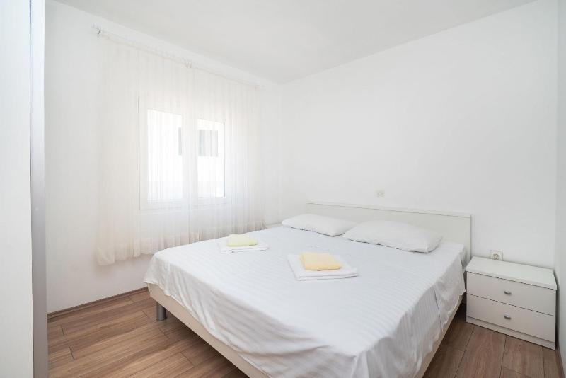 Apartment Ljuba - image 11
