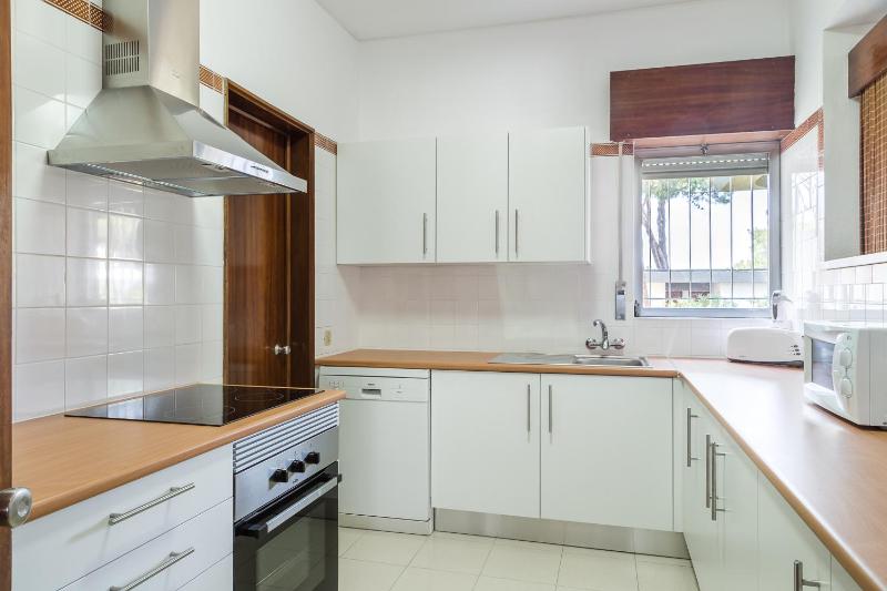 Two-Bedroom Apartment with Garden View image 4