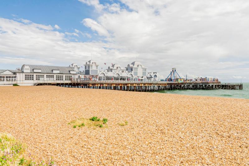 Air Maison - Southsea Serenade - image 7